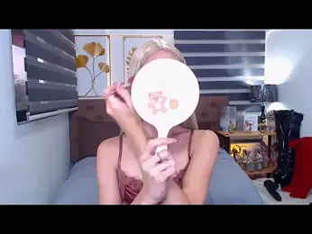 JuicyCockThea webcam model stream image