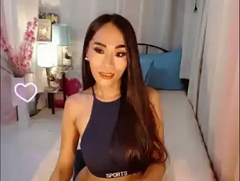 RomanticPearlTS webcam model stream image