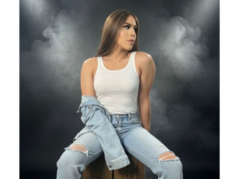 KendraRider webcam model stream image