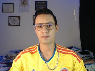 Young Erick webcam model stream image