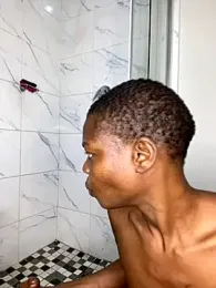 Cocowett webcam model stream image