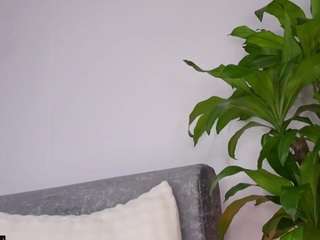 katiecruz webcam model stream image