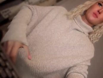 transnextdoor_ webcam model stream image