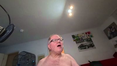hotdogboy2 webcam cam4 model stream image
