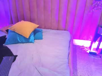 brunnamoore webcam model stream image