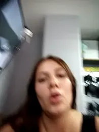 AriNights webcam model stream image