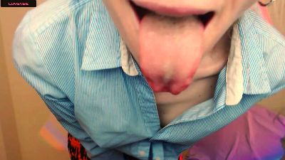 LillyBluee webcam model stream image