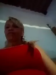 Nicolle_Milf webcam model stream image