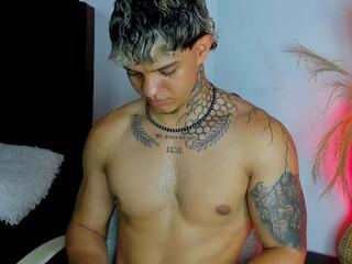 Noah Brown webcam model stream image