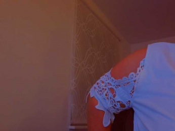 Connyat99 webcam model stream image