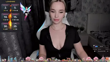 KiraKrox webcam model stream image
