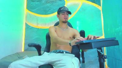 Kroddy_Sw_ webcam model stream image