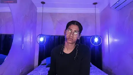 Maxim-Walker webcam stripchat model stream image