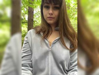 Cherrybabyyy webcam model stream image