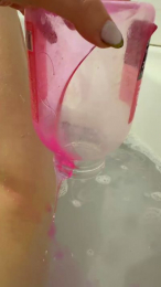 Misslenaanal webcam model stream image