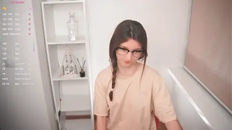 DongMolt webcam model stream image