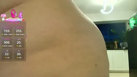 Layla- webcam model stream image