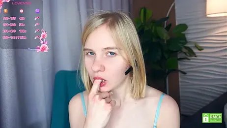 OdelinaFicken webcam model stream image