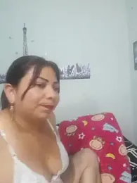 Alyona21 webcam model stream image