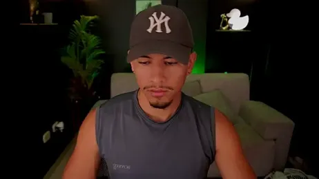 Aaronfox_x webcam model stream image