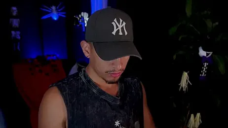 Aaronfox_x webcam model stream image