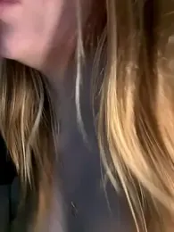 SteflerMonny_ webcam model stream image