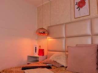 eva-beluccii webcam model stream image