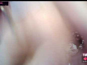 Anaiza webcam model stream image