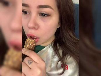 Lexxxie webcam bongacams model stream image