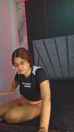 Maddyh webcam model stream image