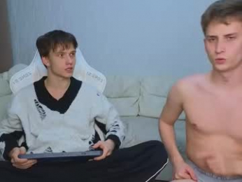 pupsenish webcam model stream image