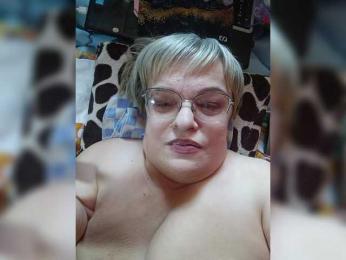 LLIyJluk webcam model stream image