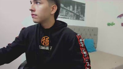 _1Dereck webcam model stream image