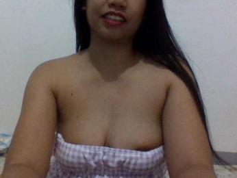 Creamichoco webcam model stream image