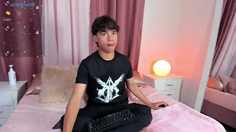 Honeymoon_sariel webcam model stream image