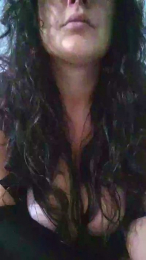 Deandra webcam model stream image