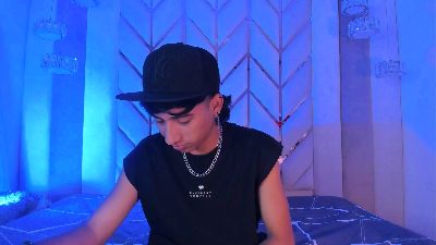 Austin_Santos_ webcam model stream image