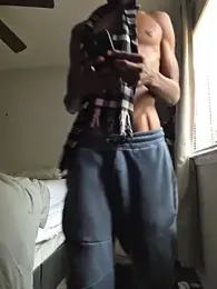 Judah_LyonZ webcam model stream image