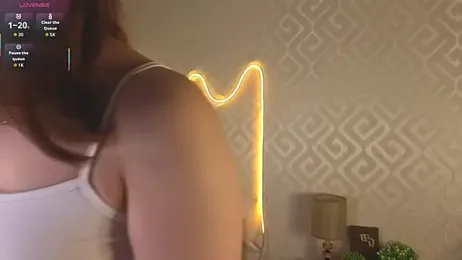 FancyHenley webcam model stream image