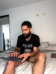 Drogamma webcam model stream image