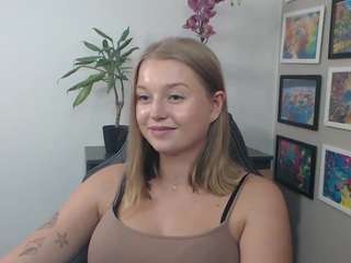 ericalust webcam model stream image