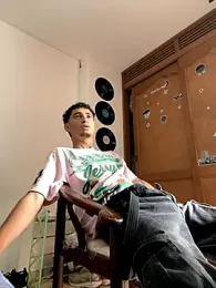 gsusss_feet webcam model stream image