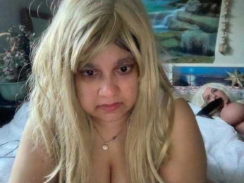 DUMBHOEMELANIE webcam model stream image