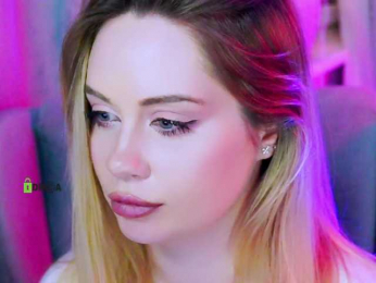 -ANN webcam bongacams model stream image