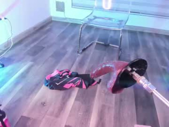 isa_redhair_ webcam model stream image