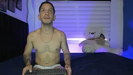 GloryHoleCol webcam model stream image
