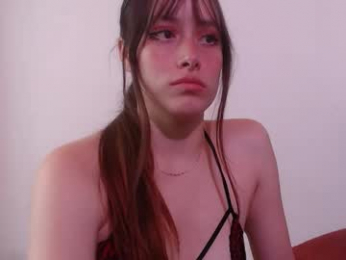 sweethoney22_ webcam model stream image