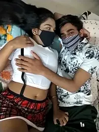 hottiess69 webcam model stream image