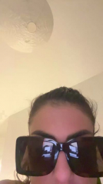 Crystal9898 webcam model stream image