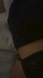 Crystal9898 webcam model stream image